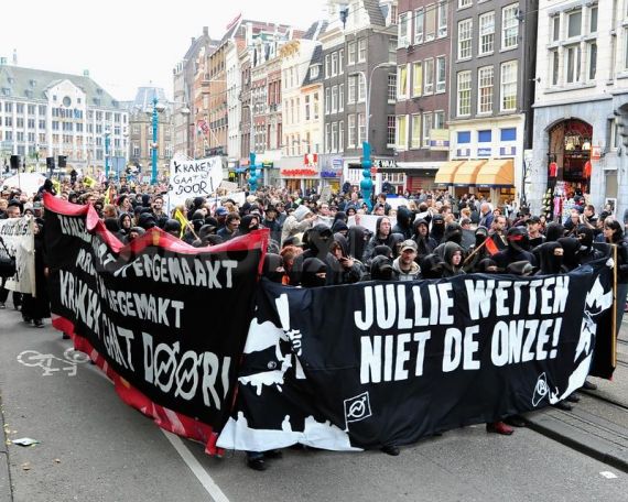 [Holanda] Onda de despejos em Amsterdã