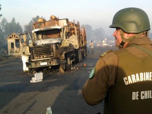 [Chile] Ataque incendiário contra caminhão florestal em Temuco